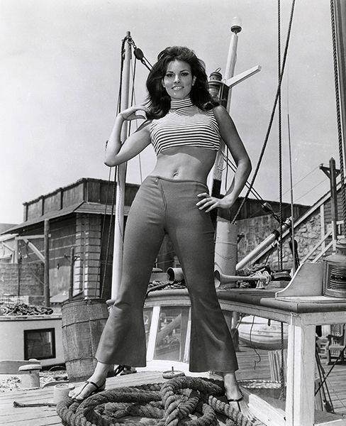 Raquel Welch on the dock, 1967